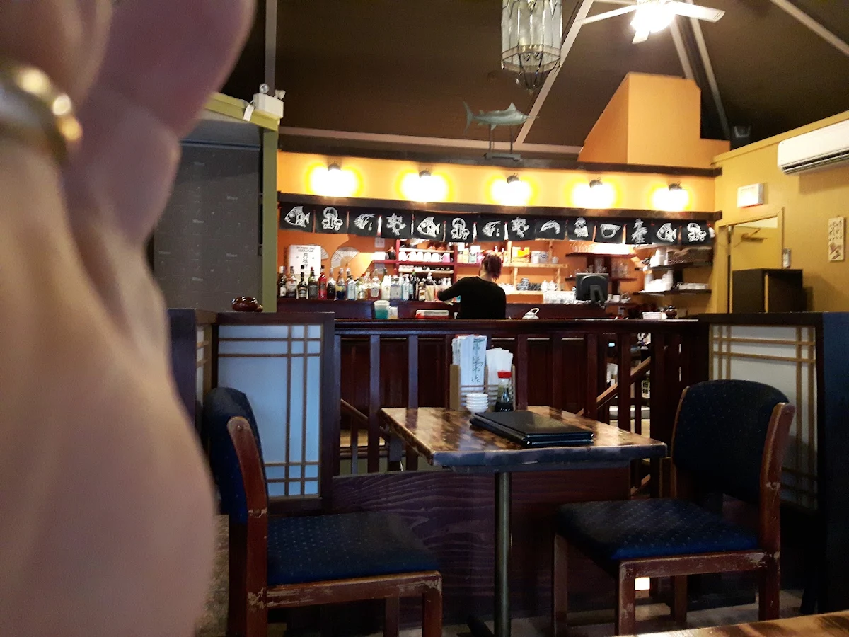 Vibe, GINZA SUSHI & POKE