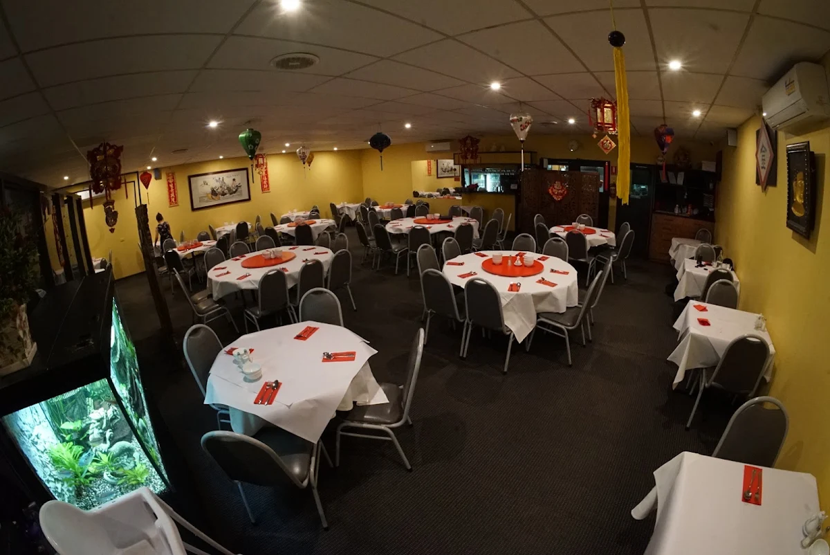Vibe, Majestic Chinese Restaurant