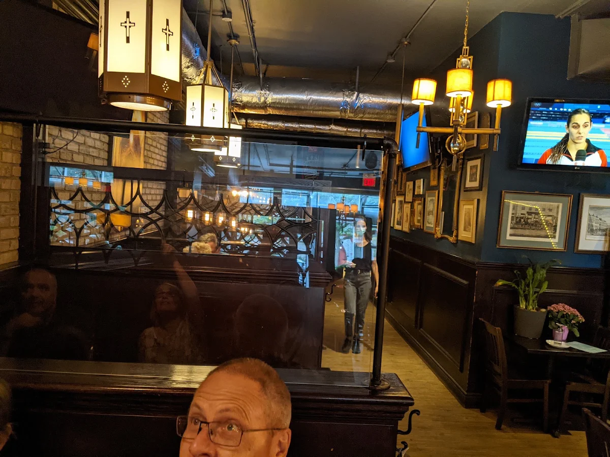 Vibe, Churchills