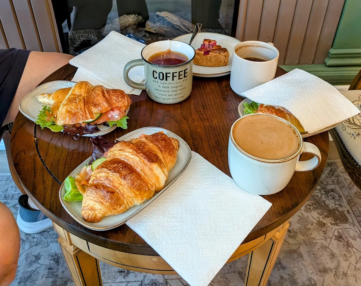 Food & drink photo 3