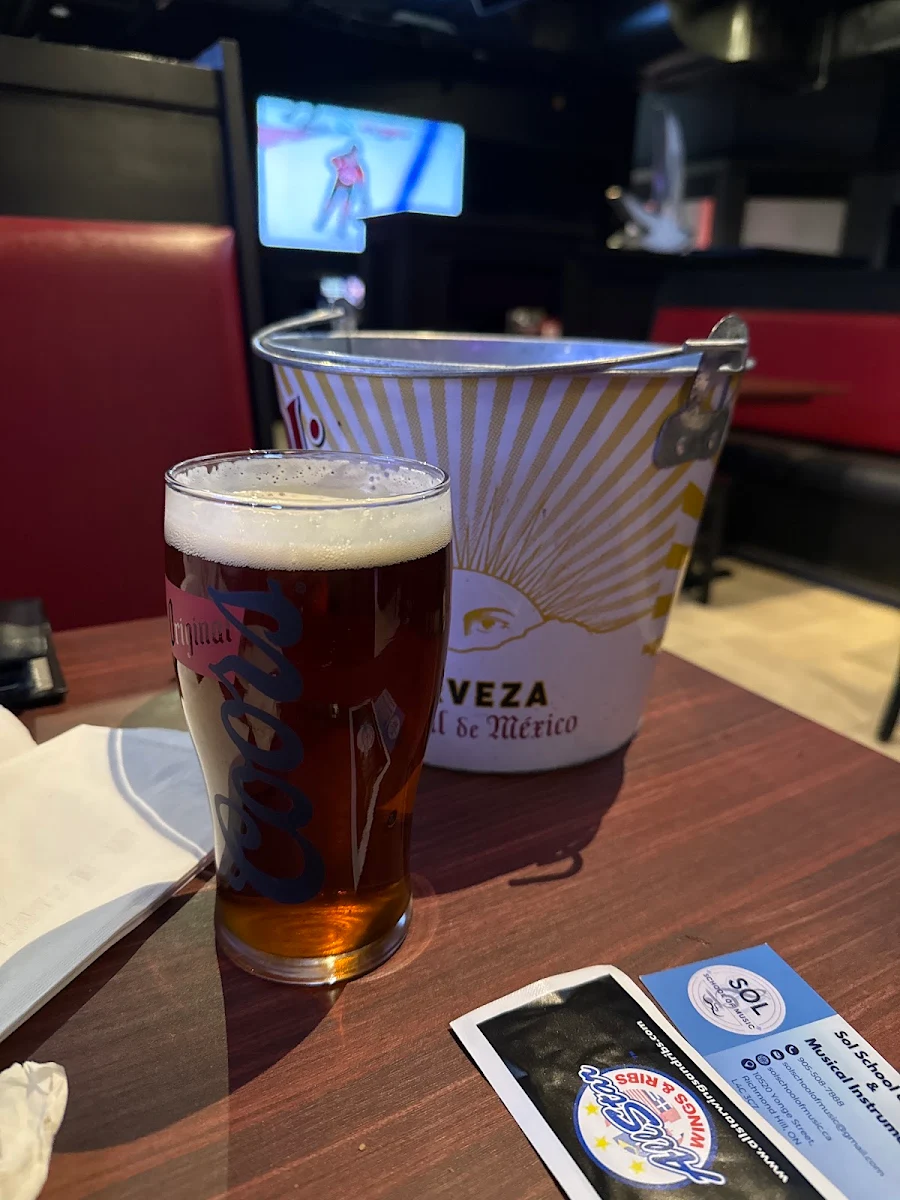 Food & drink, AllStar Wings and Ribs Richmond Hill