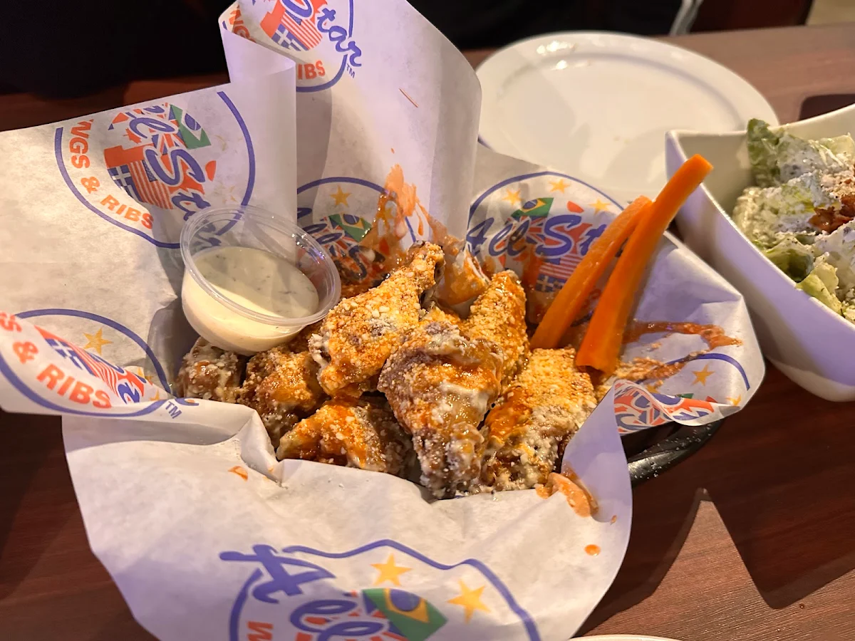 Food & drink, AllStar Wings and Ribs Richmond Hill