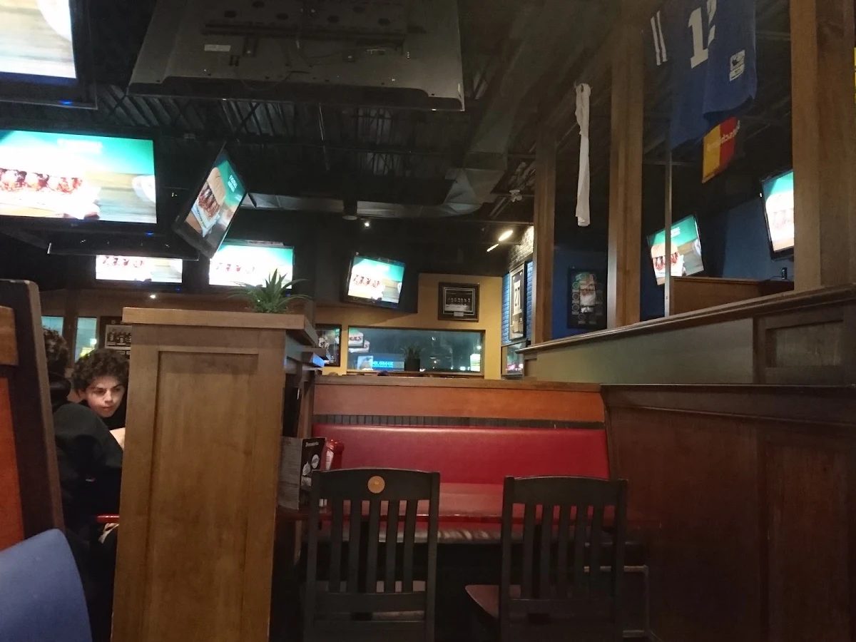 Vibe, AllStar Wings and Ribs Richmond Hill