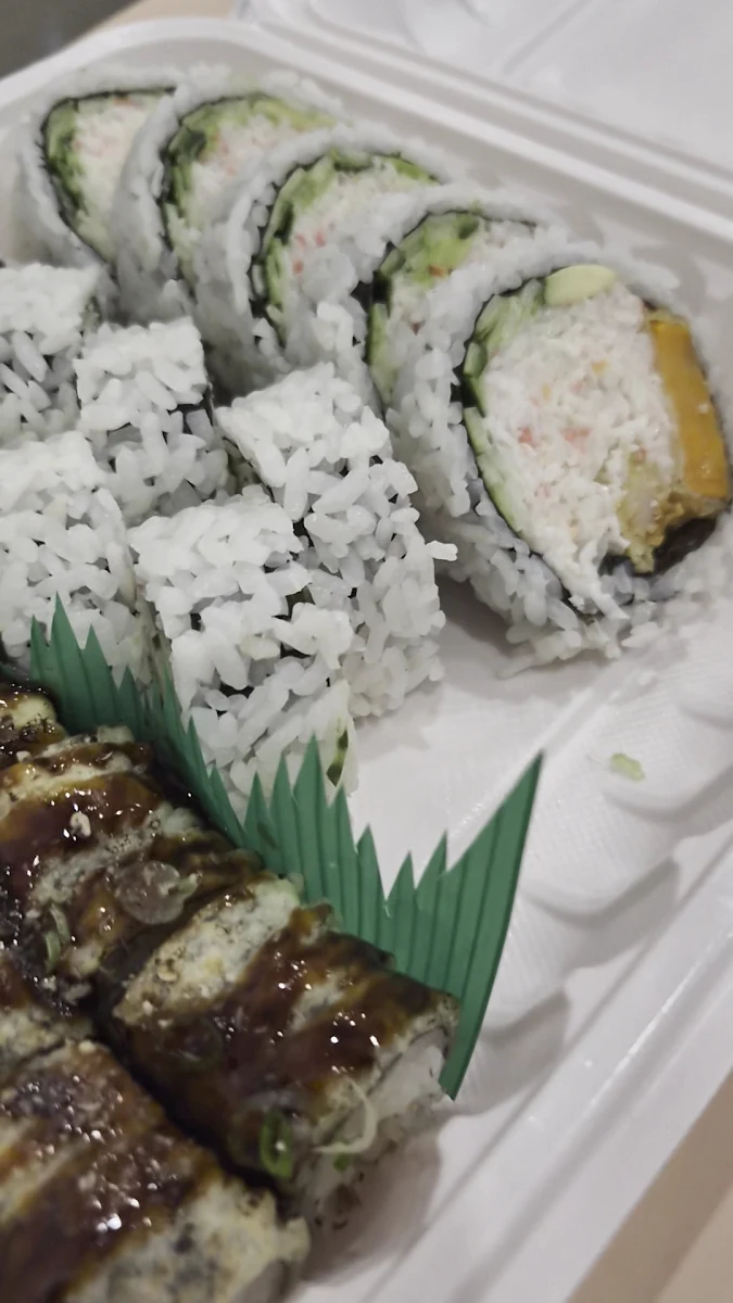 Food & drink, Woomi Sushi