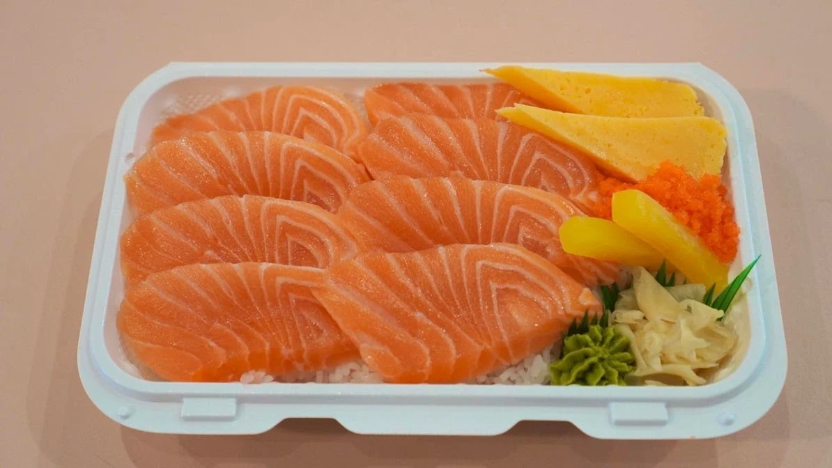 Food & drink, Woomi Sushi