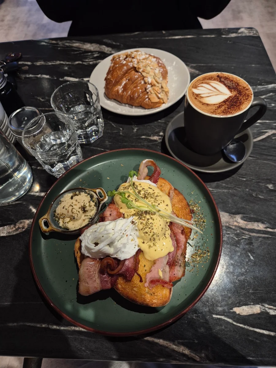 Food & drink, Cafe Delaray & Co