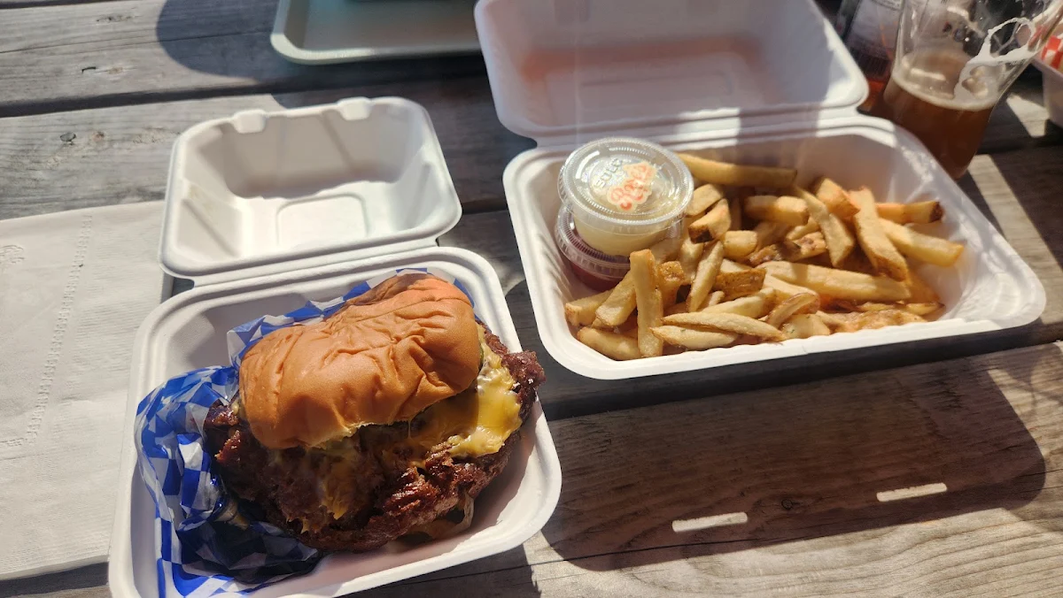 Food & drink, Rose's Smash Burgers