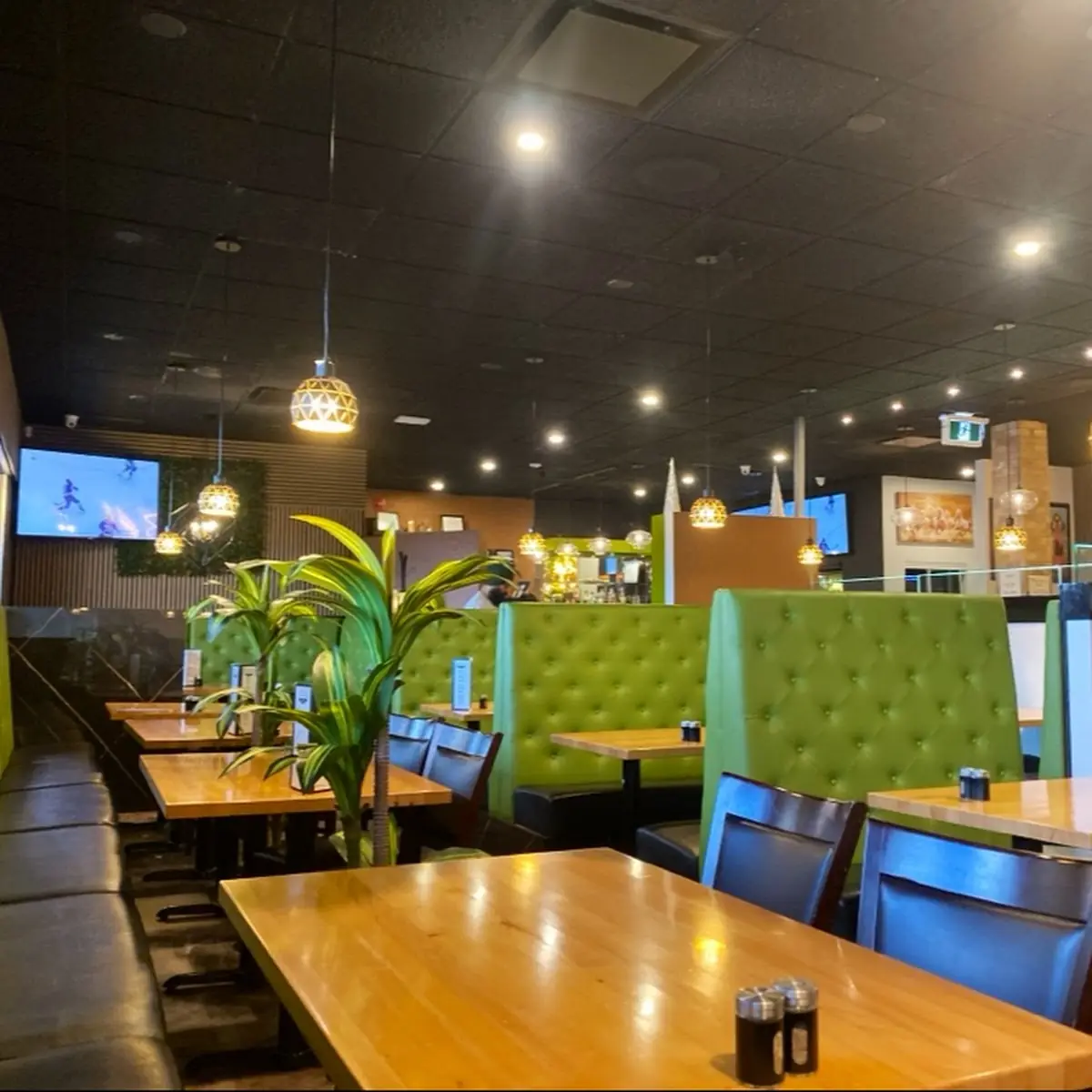 Vibe, Gian's Indian Cuisine