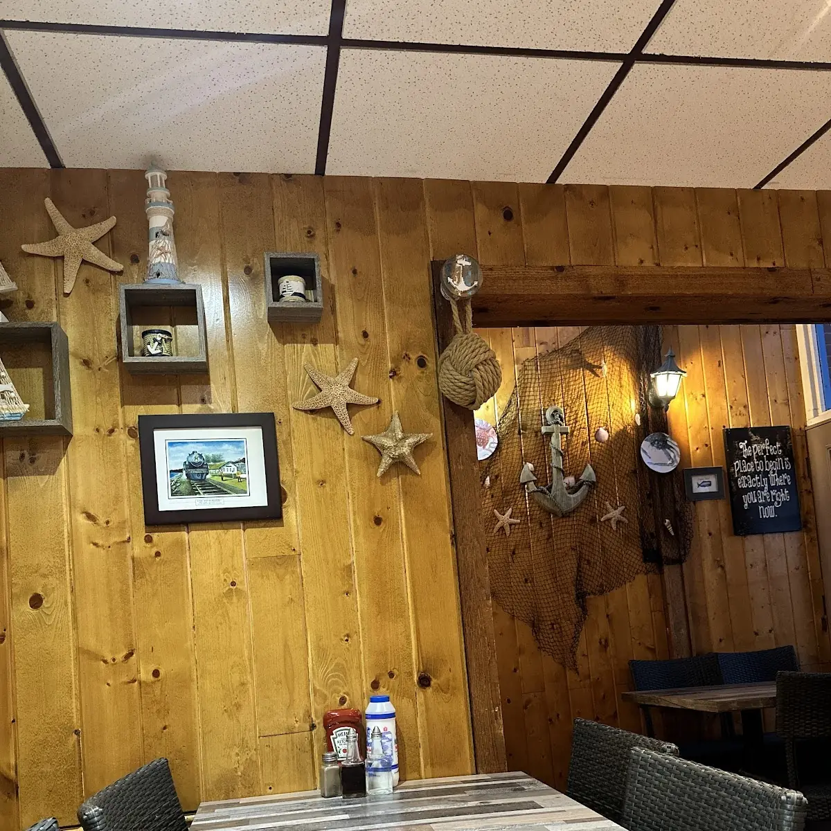 Vibe, Moby Dick Restaurant