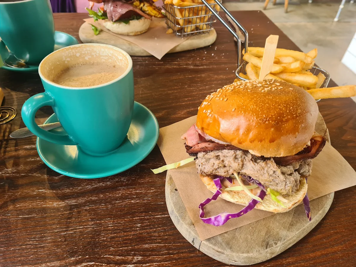 Food & drink, Laneway Seven