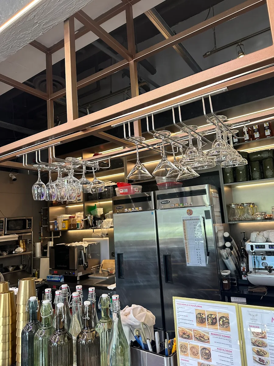 Vibe, Twilight Cafe & Bar (North York)