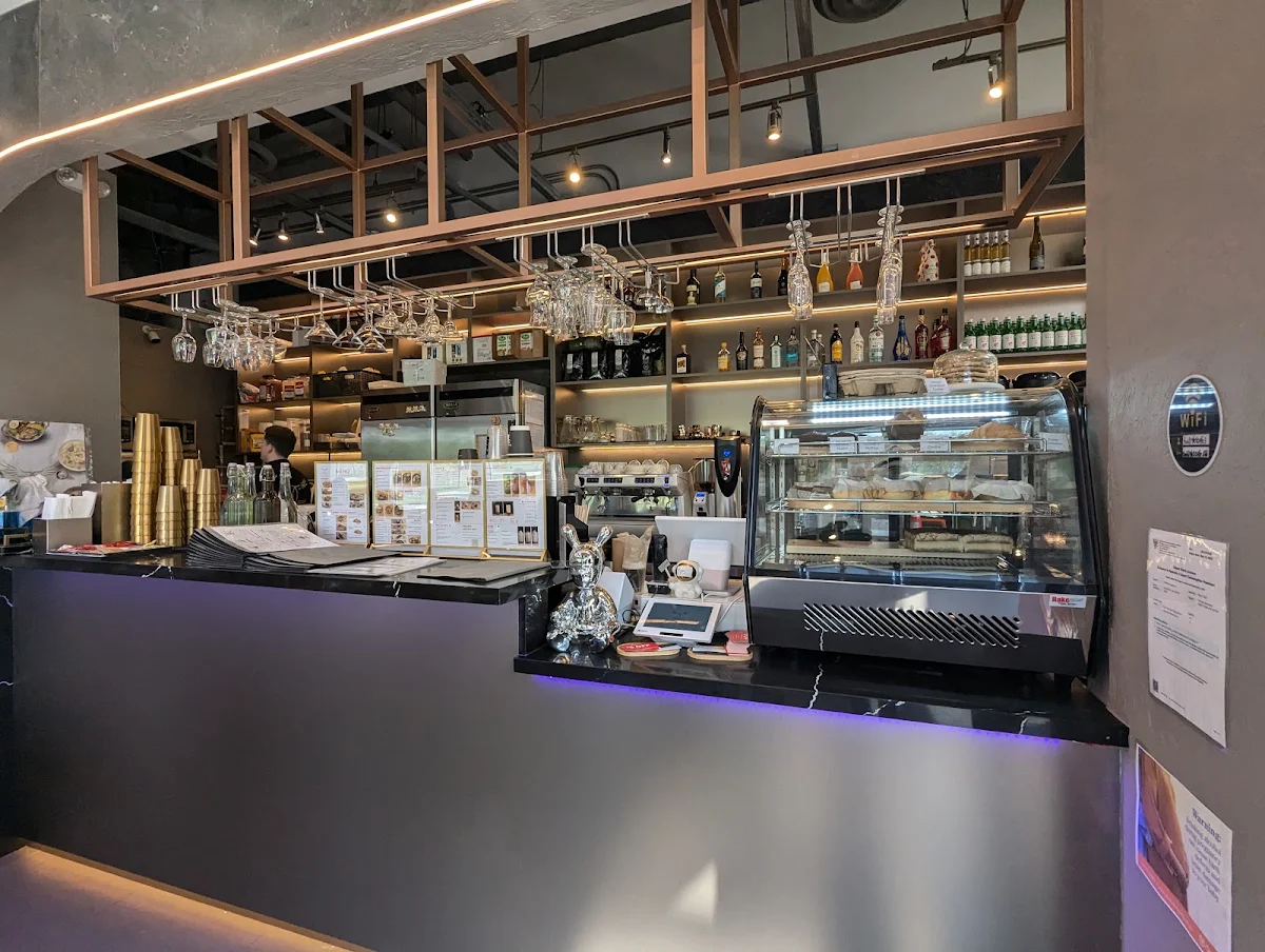 Vibe, Twilight Cafe & Bar (North York)