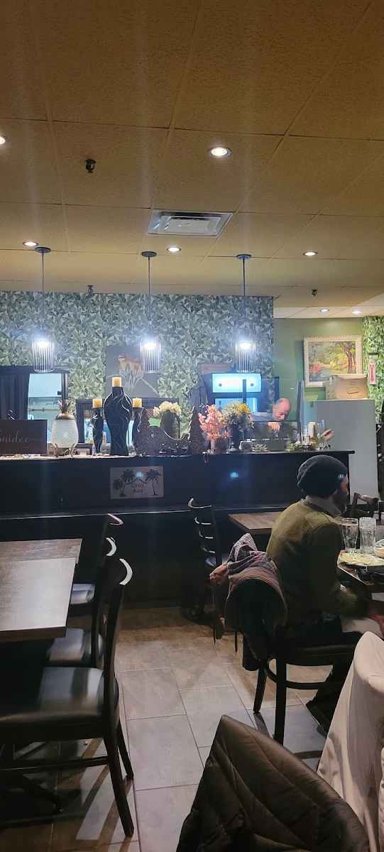 Vibe, Little Asia