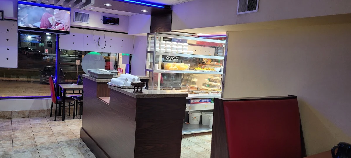 Vibe, Chat Hut Sweets & Restaurant