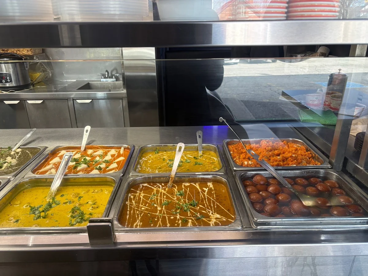 Vibe, Chat Hut Sweets & Restaurant