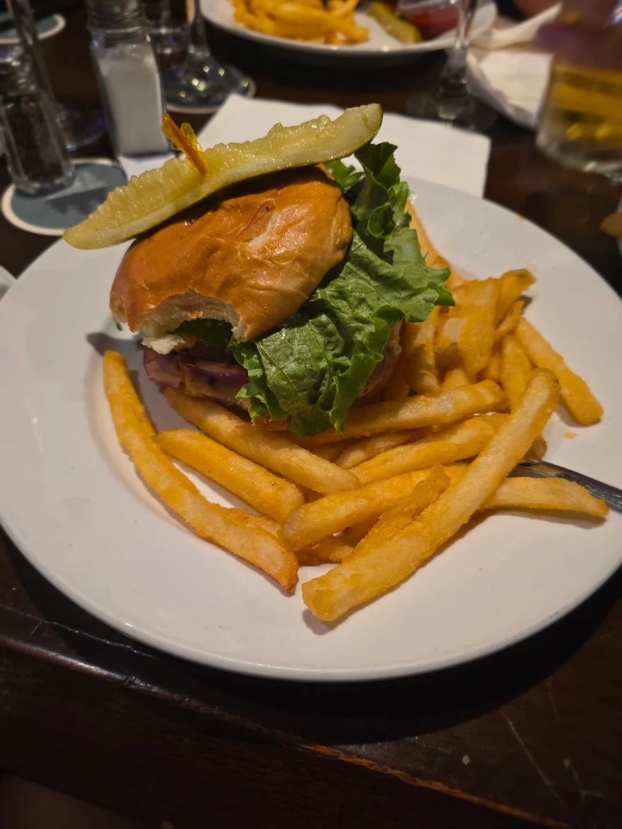 Food & drink, Kelly's Pub
