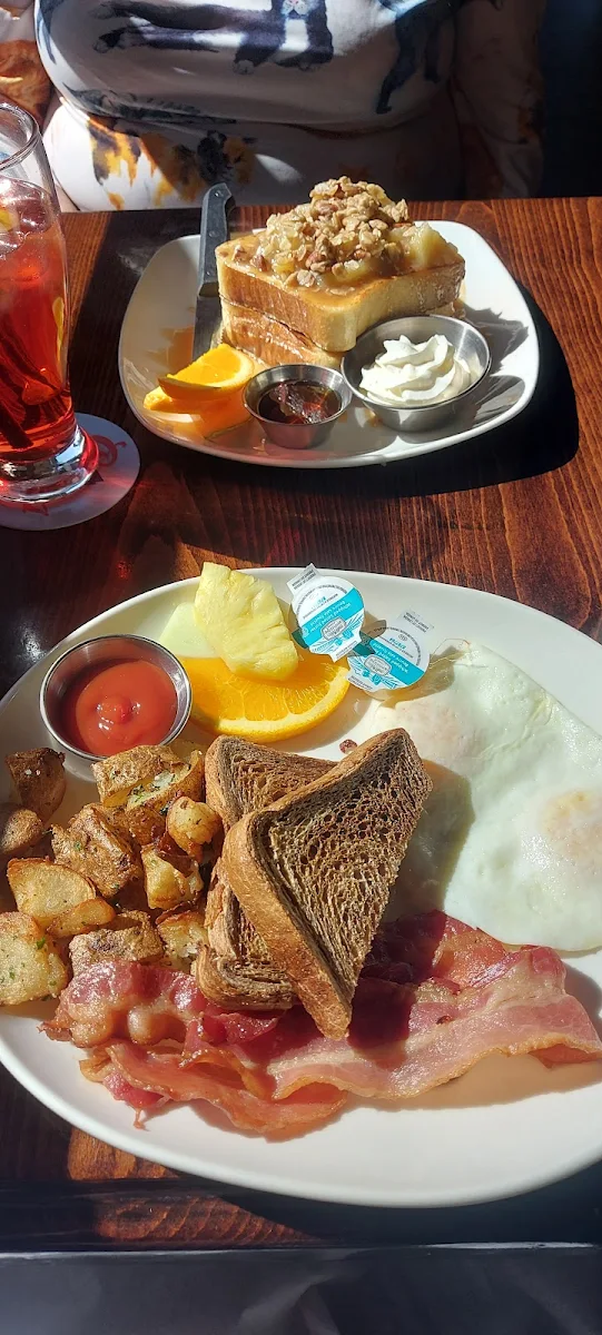 Food & drink, Kelly's Pub