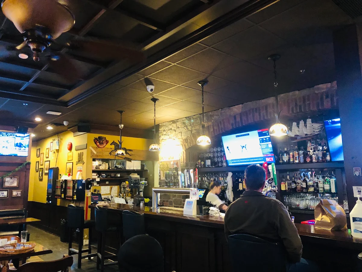 Vibe, Kelly's Pub