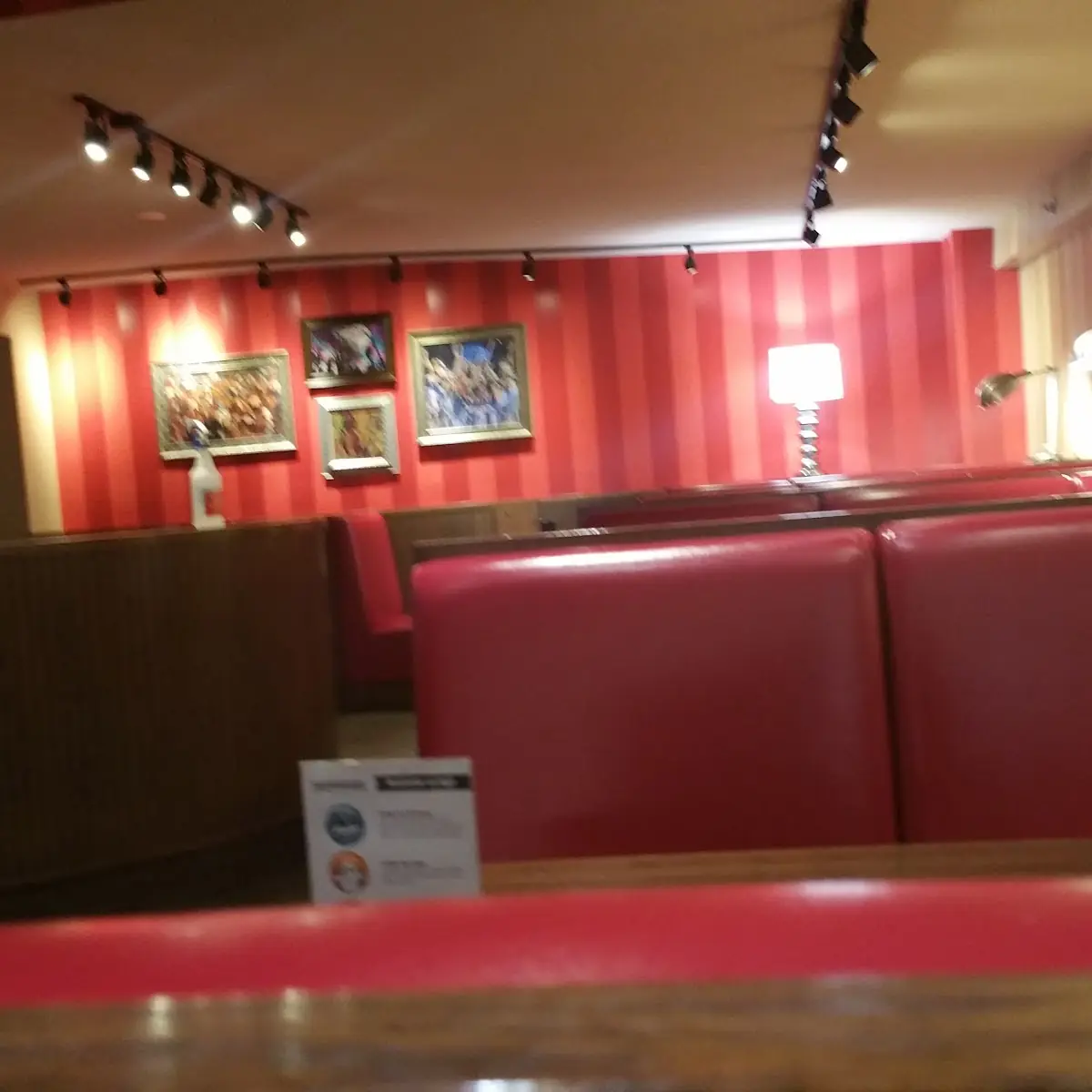 Vibe, TGI Friday's