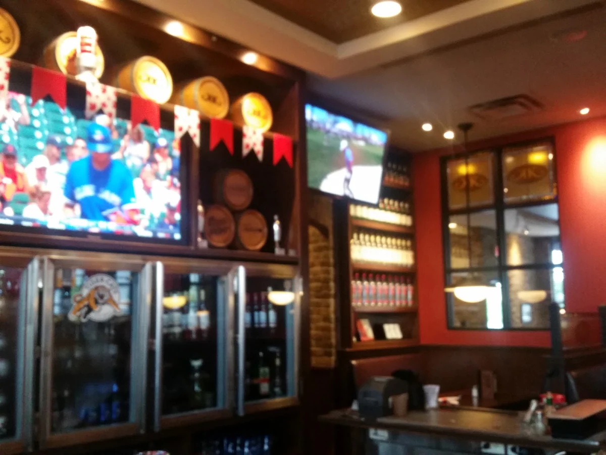 Vibe, Kelseys Original Roadhouse