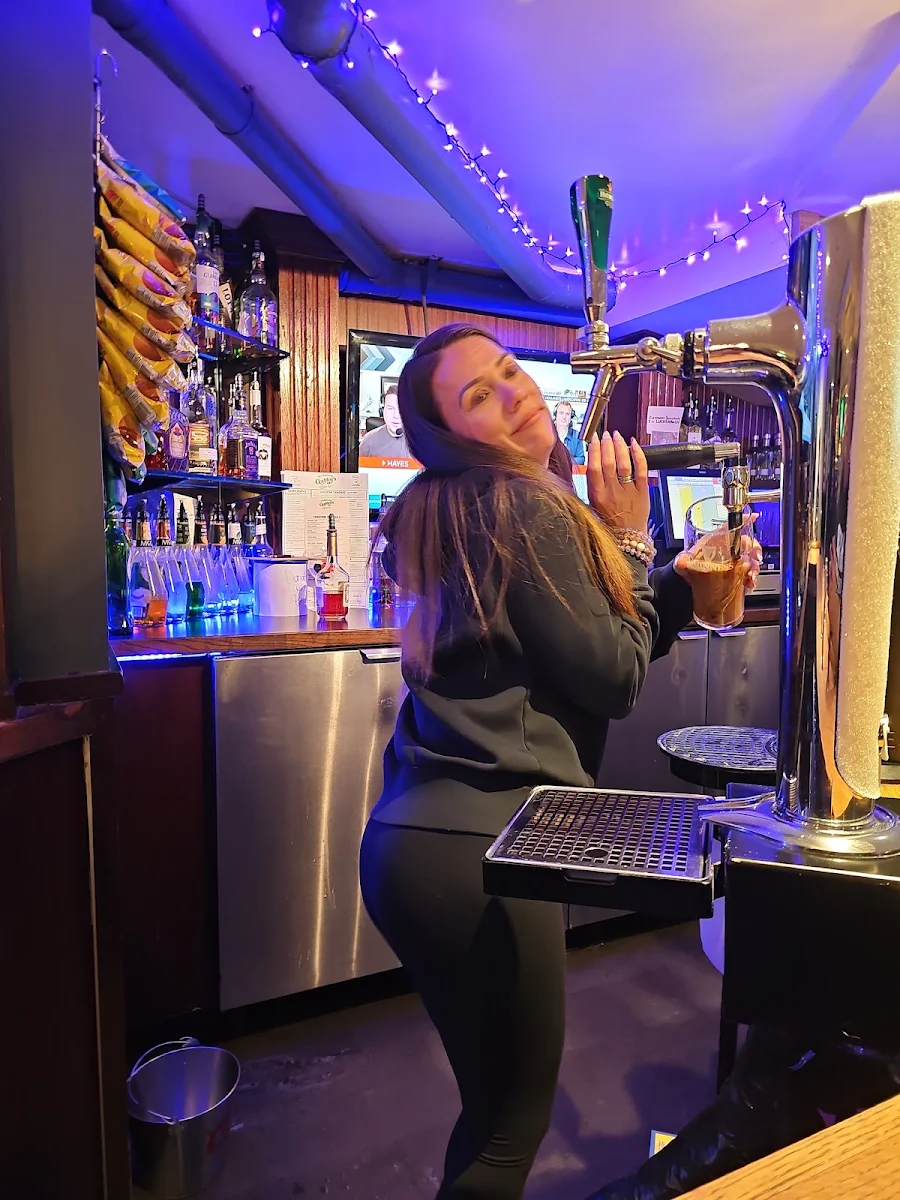 Vibe, Gabby's - Isabella Hotel