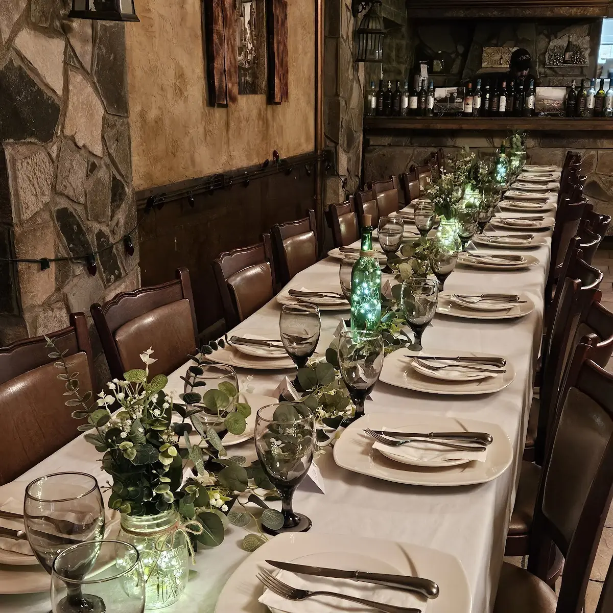 Vibe, Ristorante Avanti