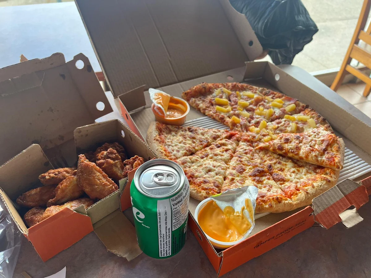 Food & drink, Pizza Pizza