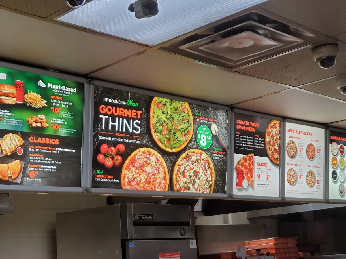 Menu, Pizza Pizza