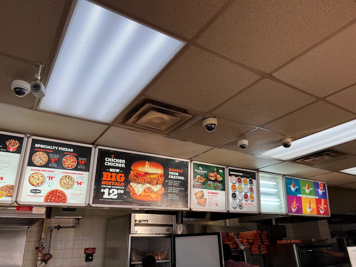 Menu, Pizza Pizza