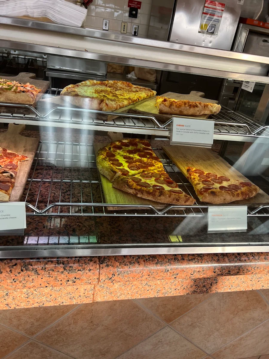Vibe, Pizza Pizza