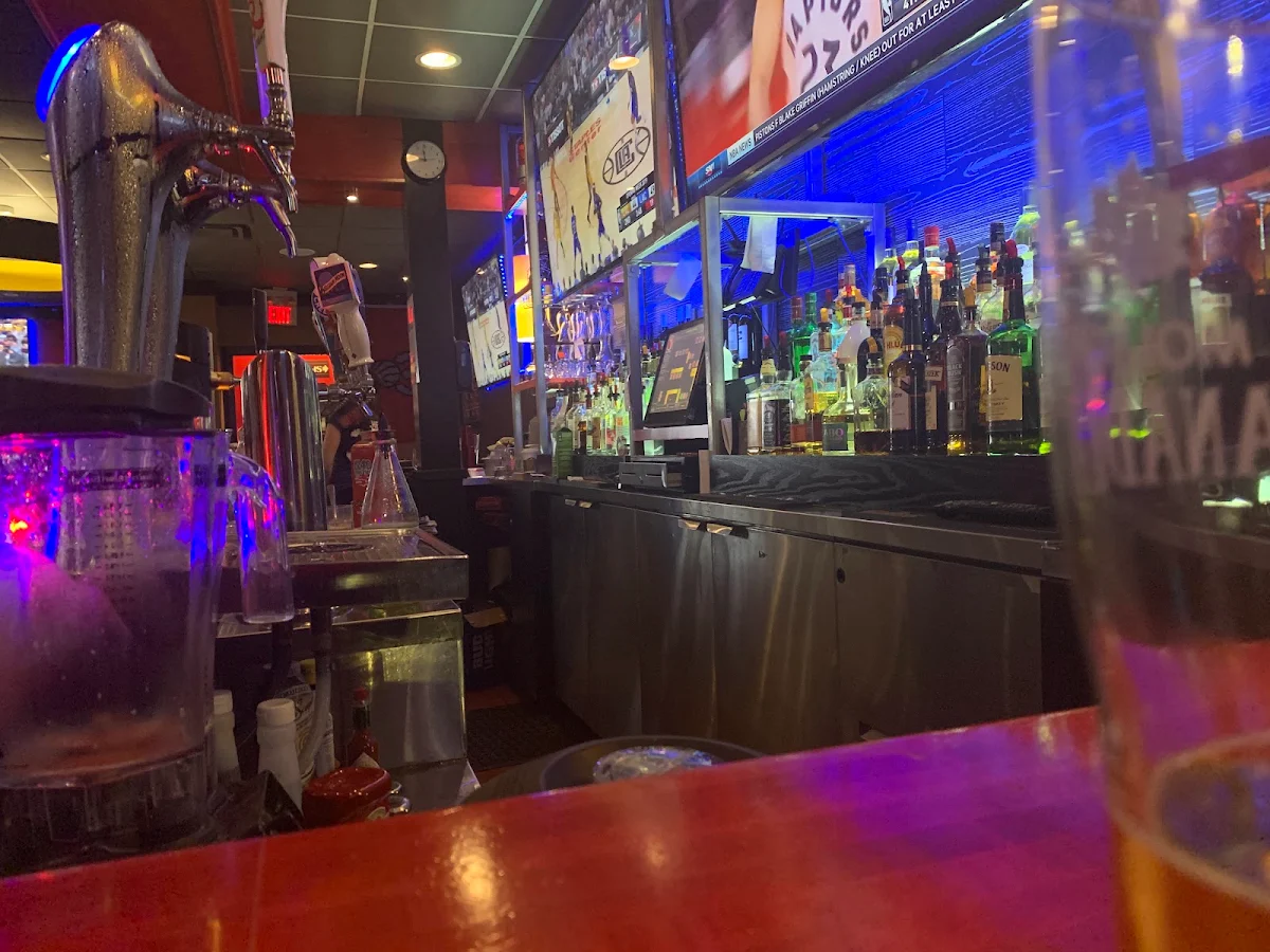 Vibe, St. Louis Bar & Grill