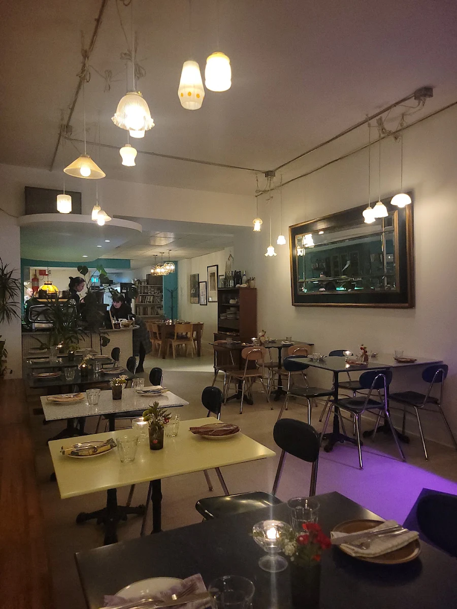 Vibe, Donna’s