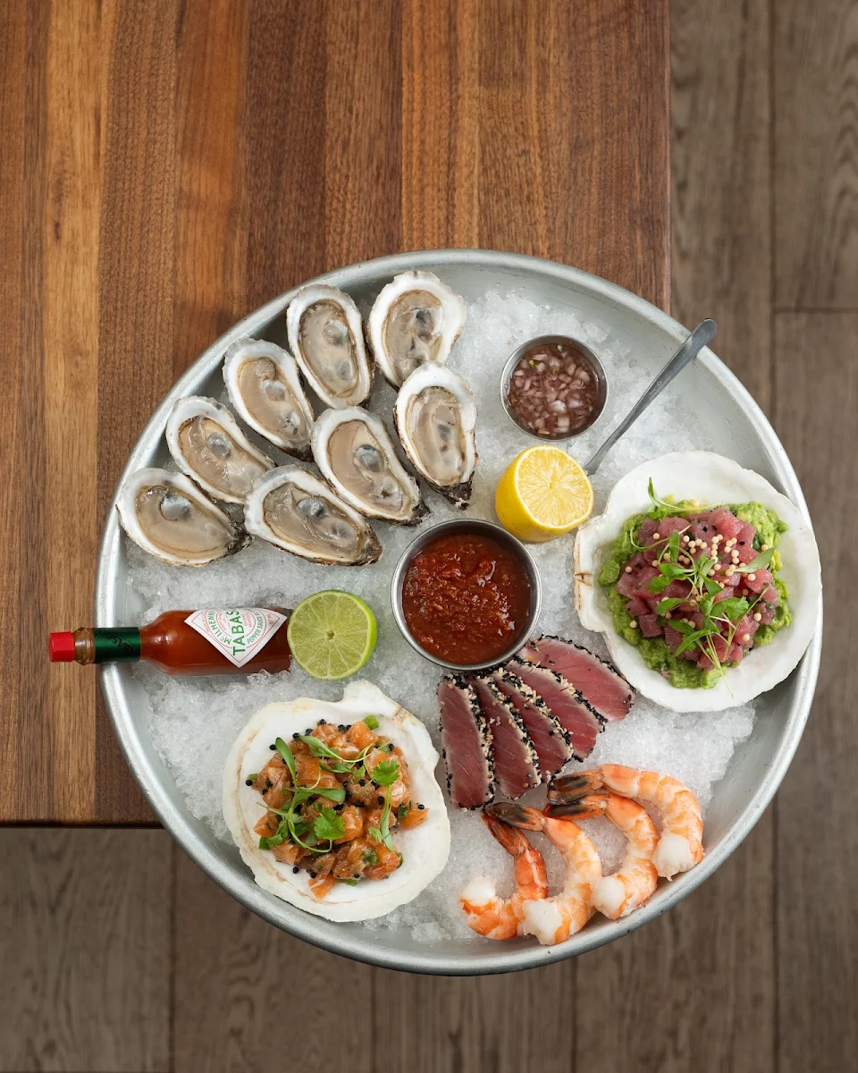 Food & drink, Les Enfants Terribles — L'Île-des-Sœurs