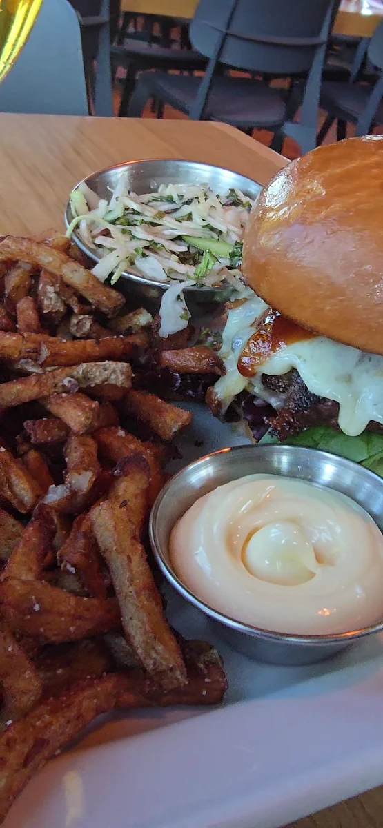 Food & drink, Les Enfants Terribles — L'Île-des-Sœurs
