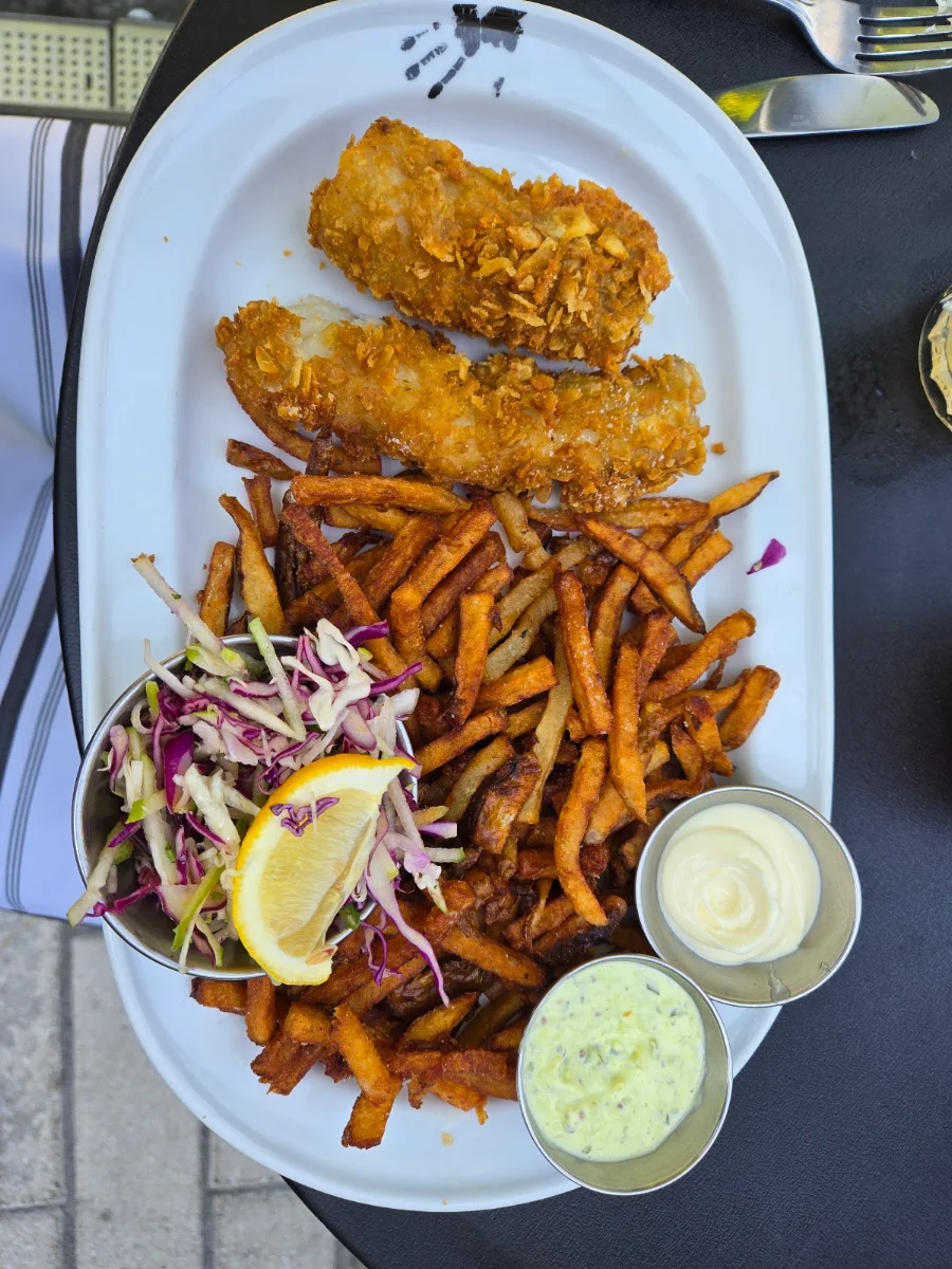 Food & drink, Les Enfants Terribles — L'Île-des-Sœurs