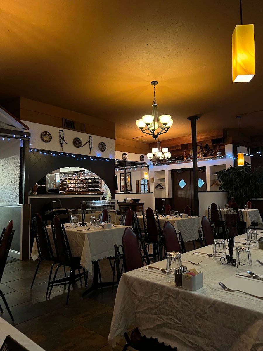 Vibe, White Tower Restaurant