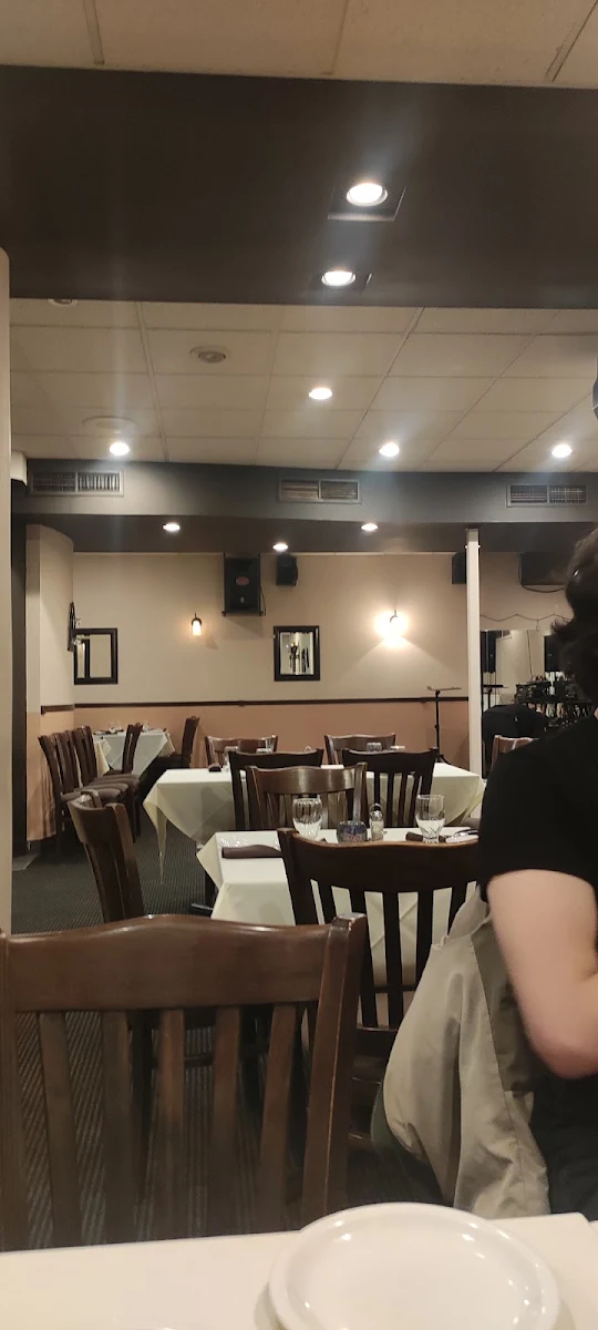 Vibe, Restaurant Majeur