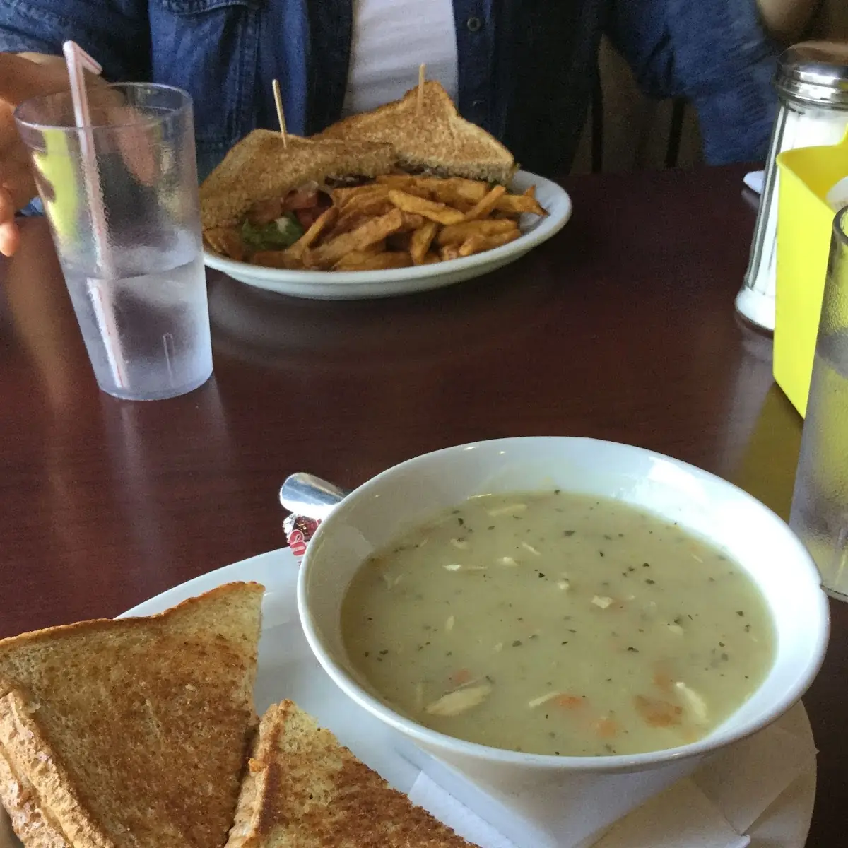 Food & drink, Mama Sue's Diner Inc
