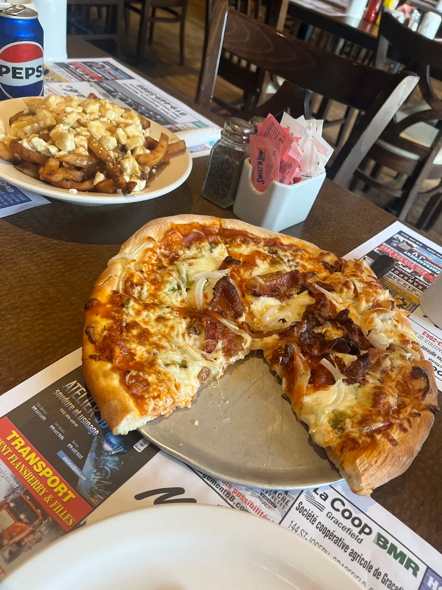 Food & drink, Resto-Bar Maniwaki Pizza
