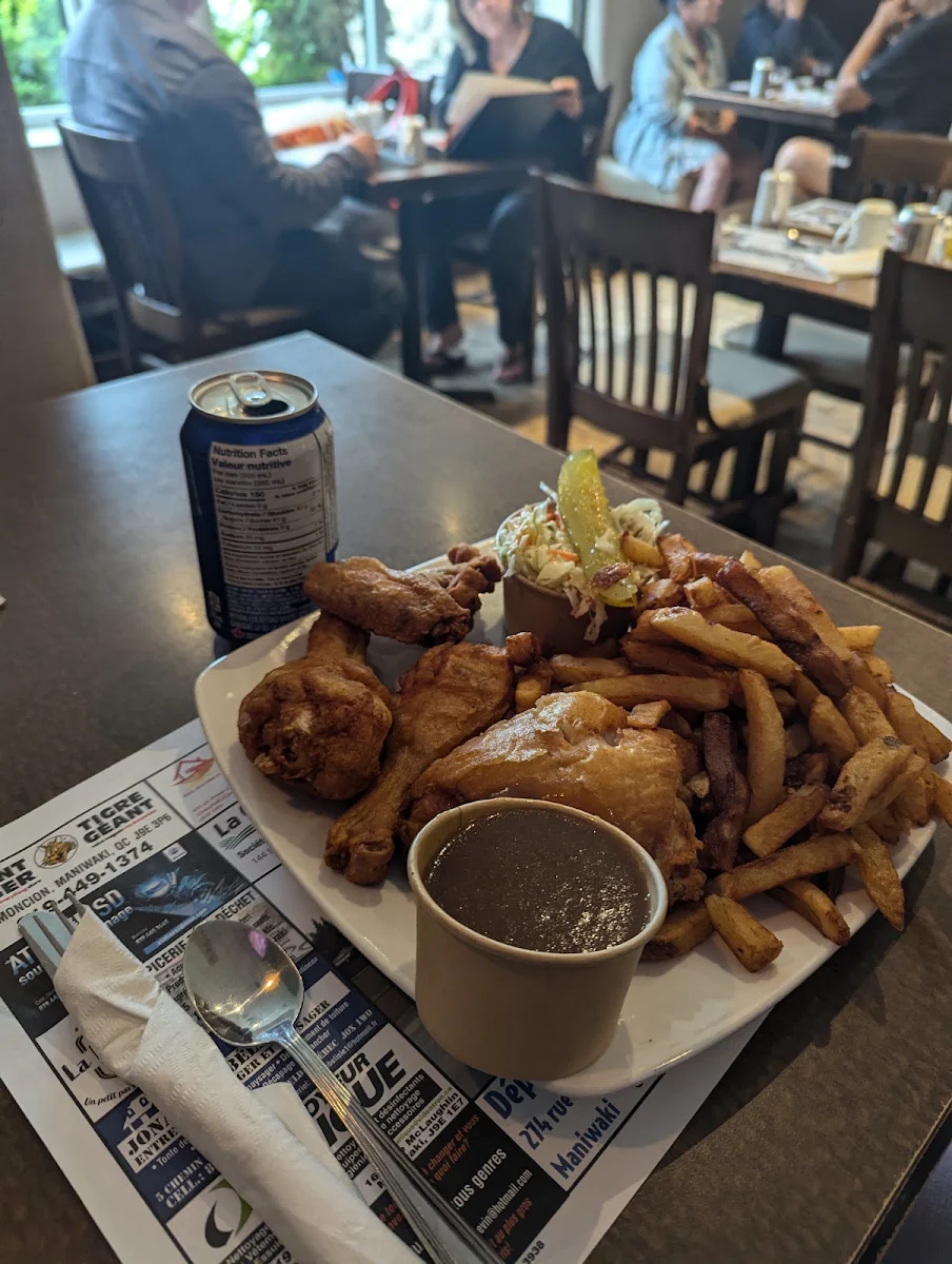 Food & drink, Resto-Bar Maniwaki Pizza