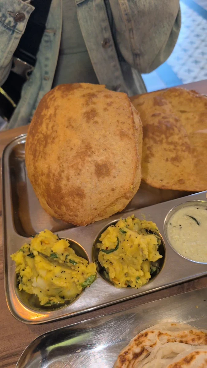 Food & drink, Paandian Vilas