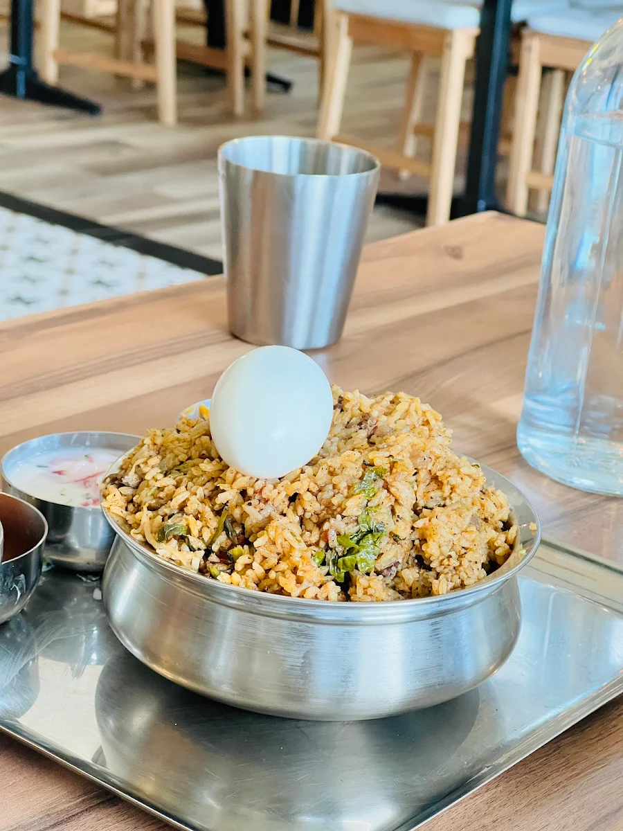 Food & drink, Paandian Vilas