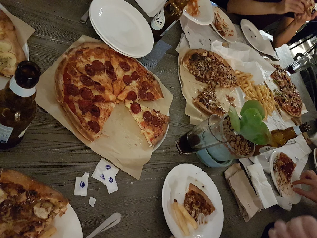 Food & drink, Boulevard Pizzeria
