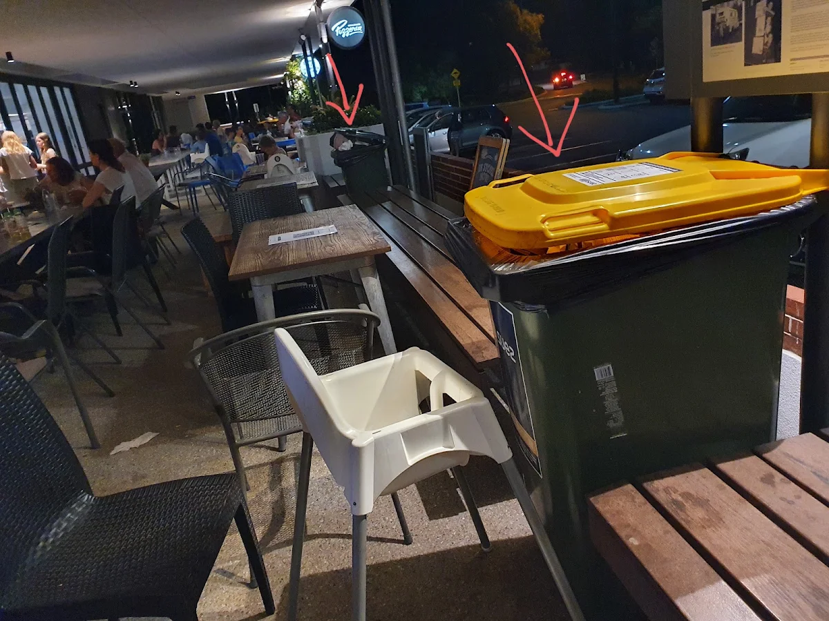 Vibe, Boulevard Pizzeria