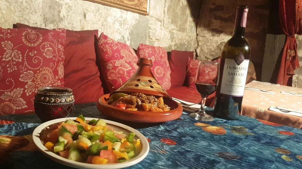 Food & drink, Bar Casablanca