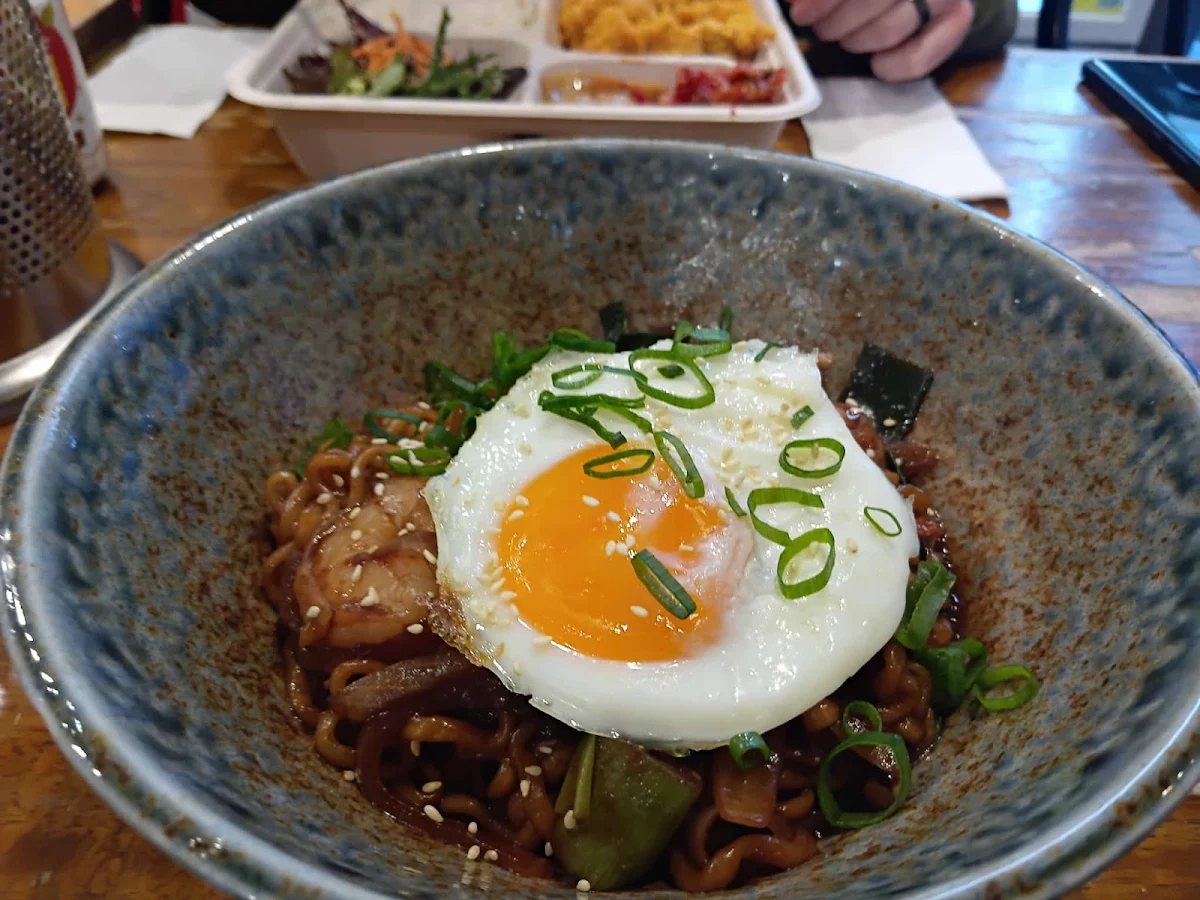 Food & drink, CJ Lunch Bar