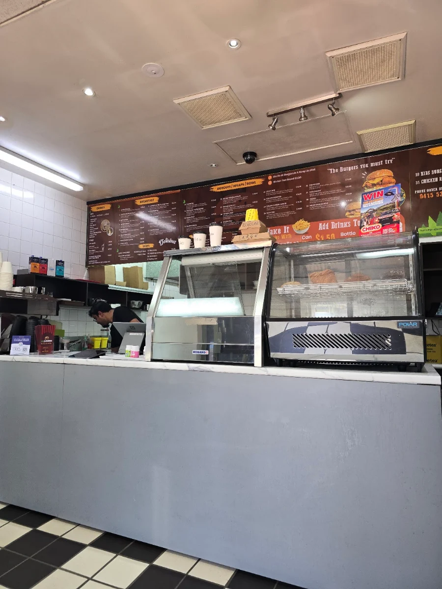 Vibe, OZ Burgers and Take Away