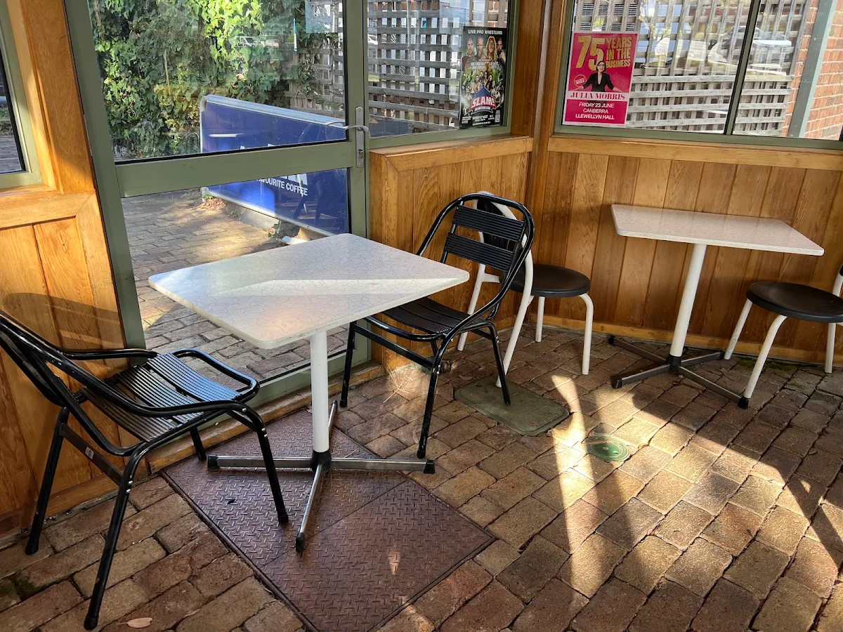 Vibe, OZ Burgers and Take Away