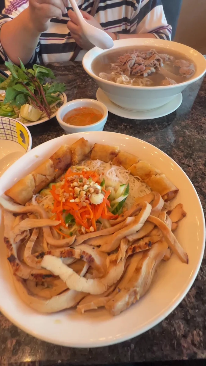 Food & drink, Quynh Vietnamese Cuisine