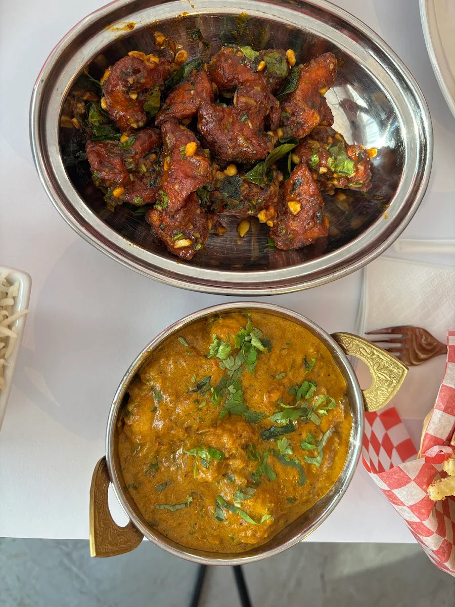 Food & drink, MonAgrofoods - La Meilleure Cuisine Indienne de la Rive Sud | Plats prêts à manger Indienne